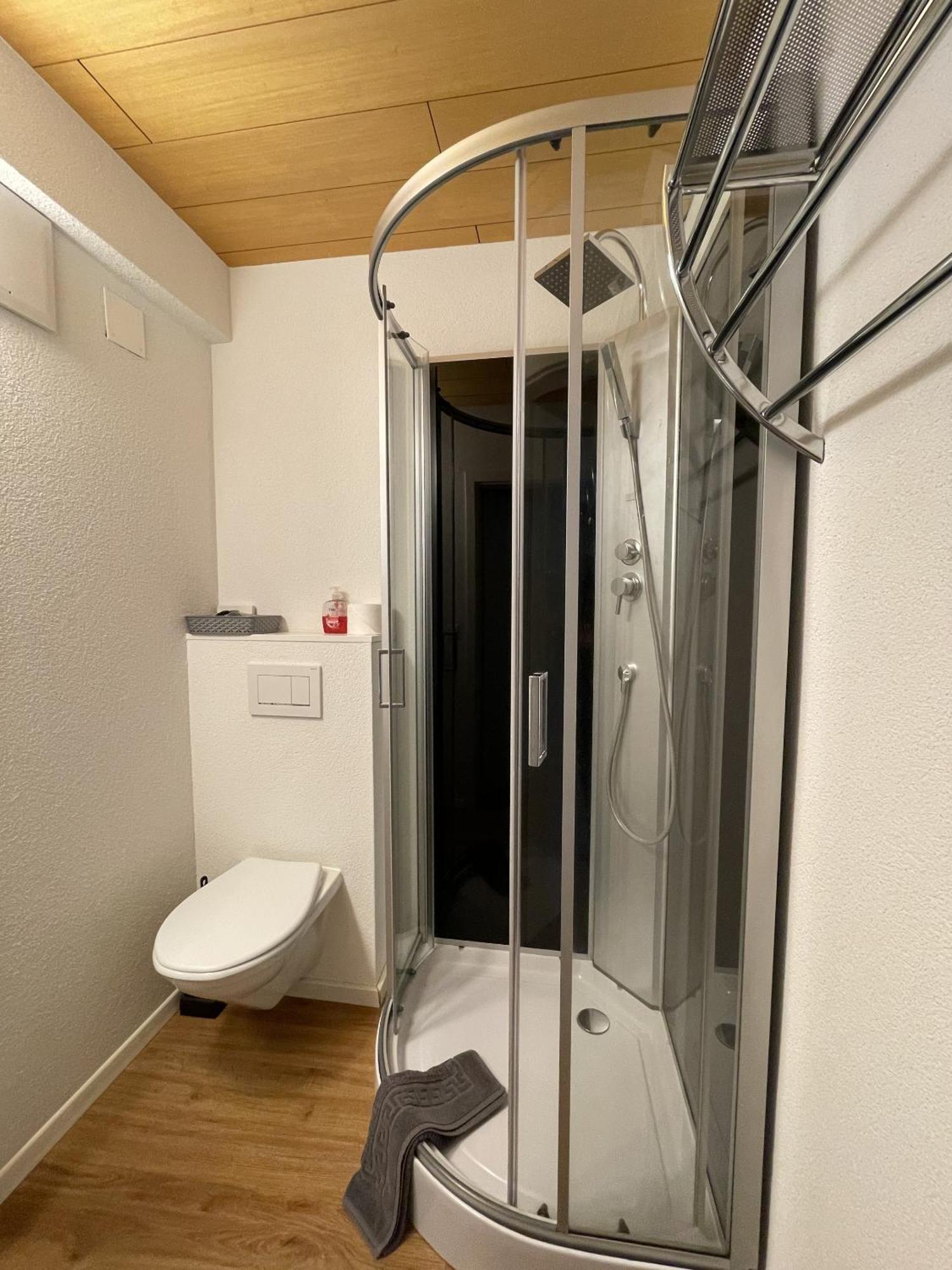 Hotel Sternen Gurtnellen Стая снимка