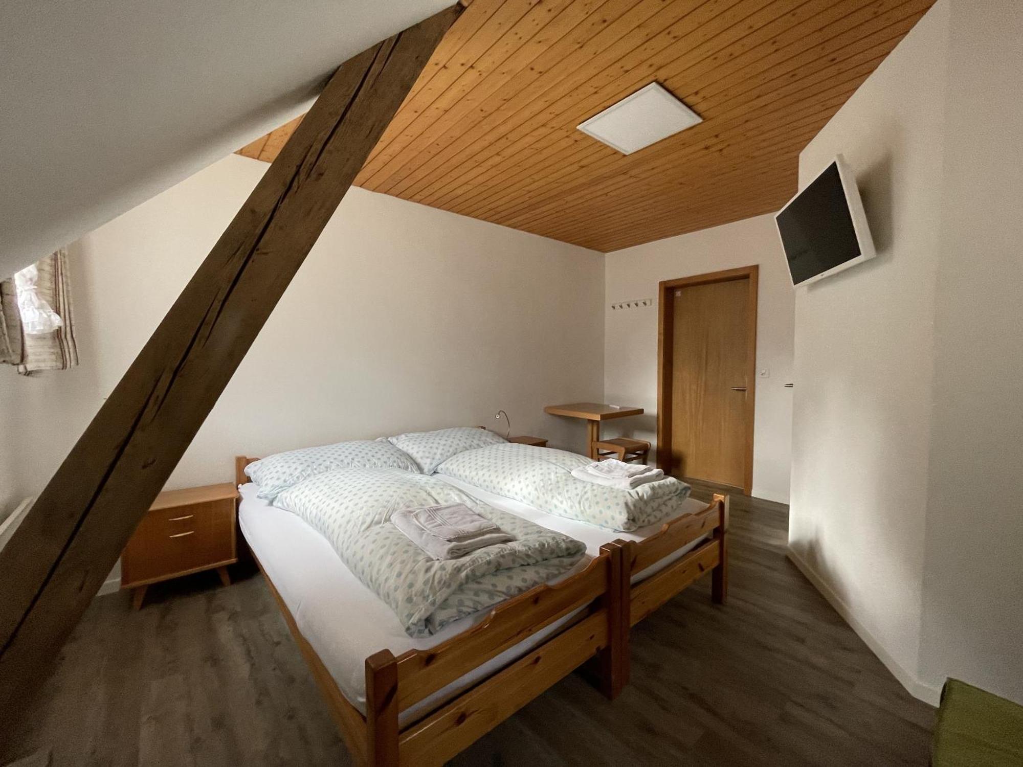 Hotel Sternen Gurtnellen Стая снимка